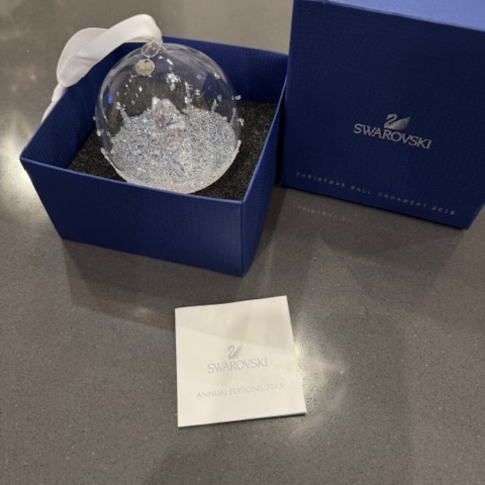 Swarovski 2015 Holiday Ornament - Picture 2 of 8